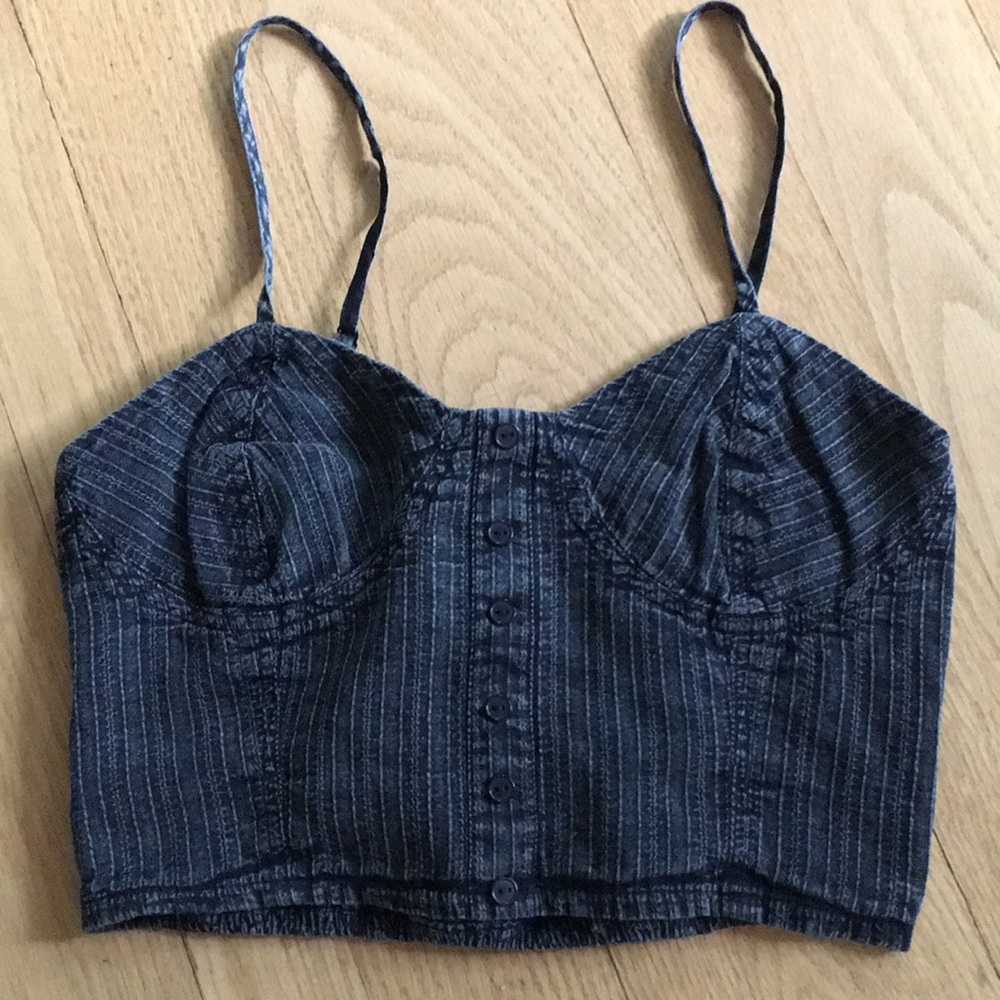 Dark crop top